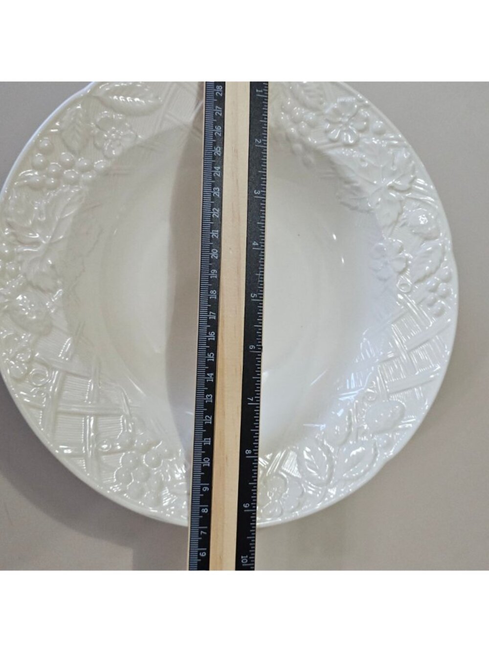 4 Mikasa English Countryside Soup Bowls 9" white embossed dishwasher microwave s - Picture 6 of 9